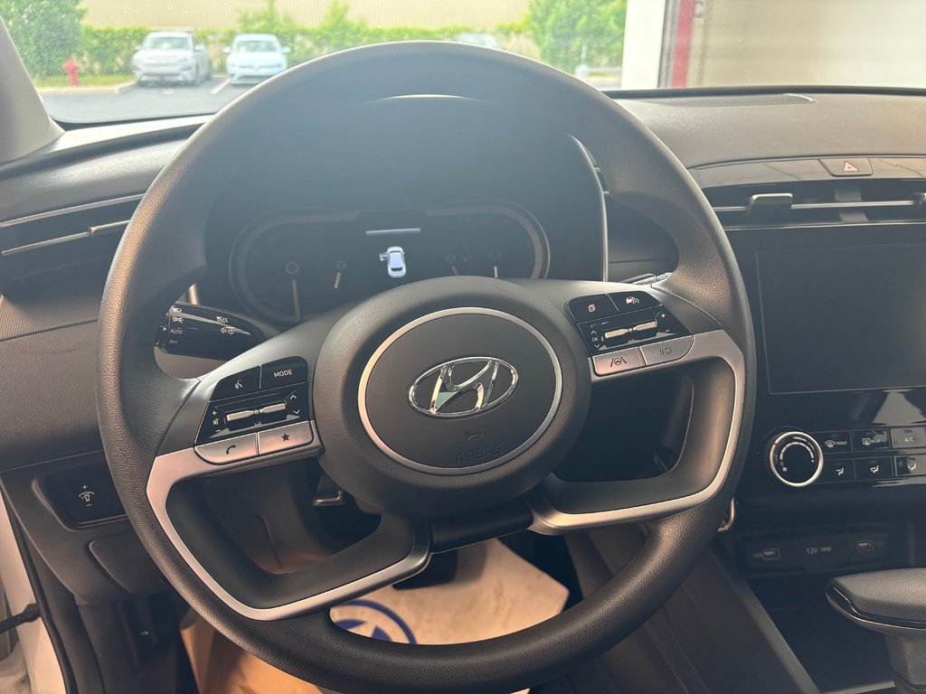 2023 Hyundai Tucson ESSENTIAL in Boucherville, Quebec - 11 - w1024h768px