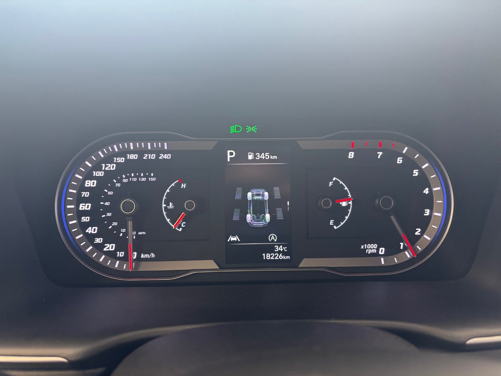 2023 Hyundai Tucson ESSENTIAL in Boucherville, Quebec - 12 - w1024h768px