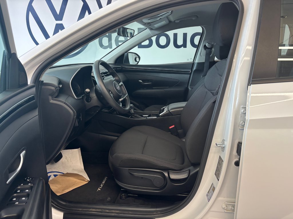2023 Hyundai Tucson ESSENTIAL in Boucherville, Quebec - 9 - w1024h768px