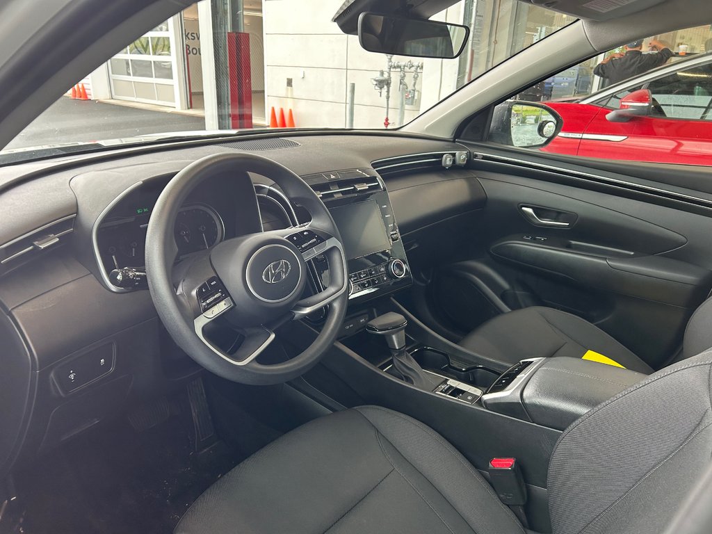 2023 Hyundai Tucson ESSENTIAL in Boucherville, Quebec - 7 - w1024h768px