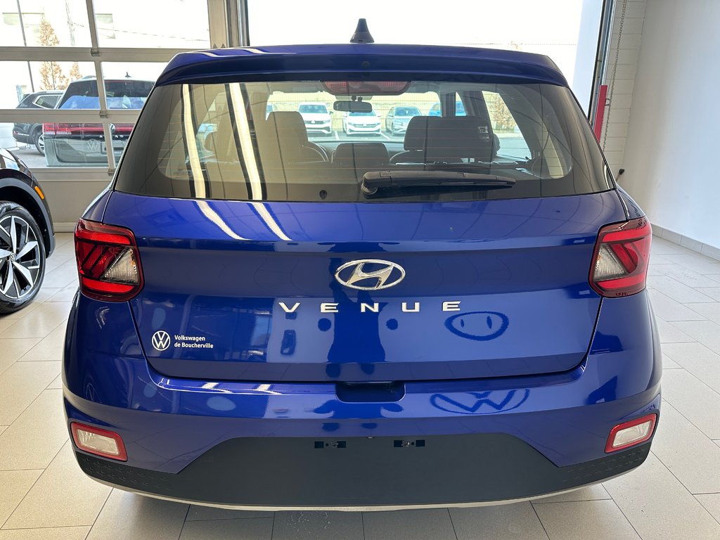 2020 Hyundai Venue Essential in Boucherville, Quebec - 5 - w1024h768px
