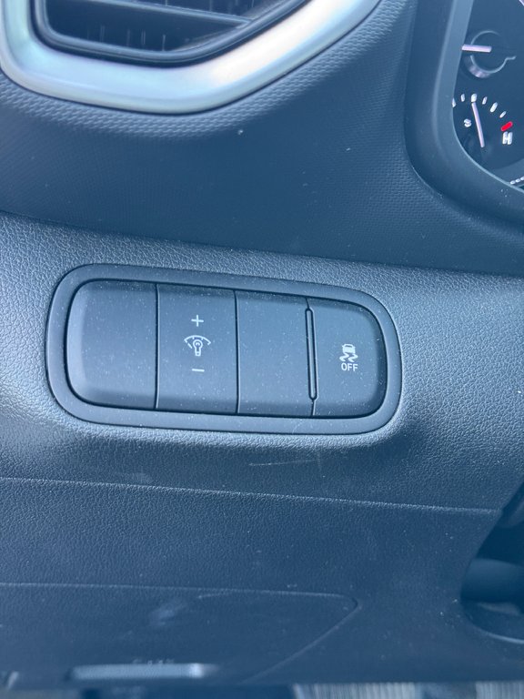 2021 Hyundai Venue Essential Régulateur de vitesse Bluetooth in Terrebonne, Quebec - 10 - w1024h768px