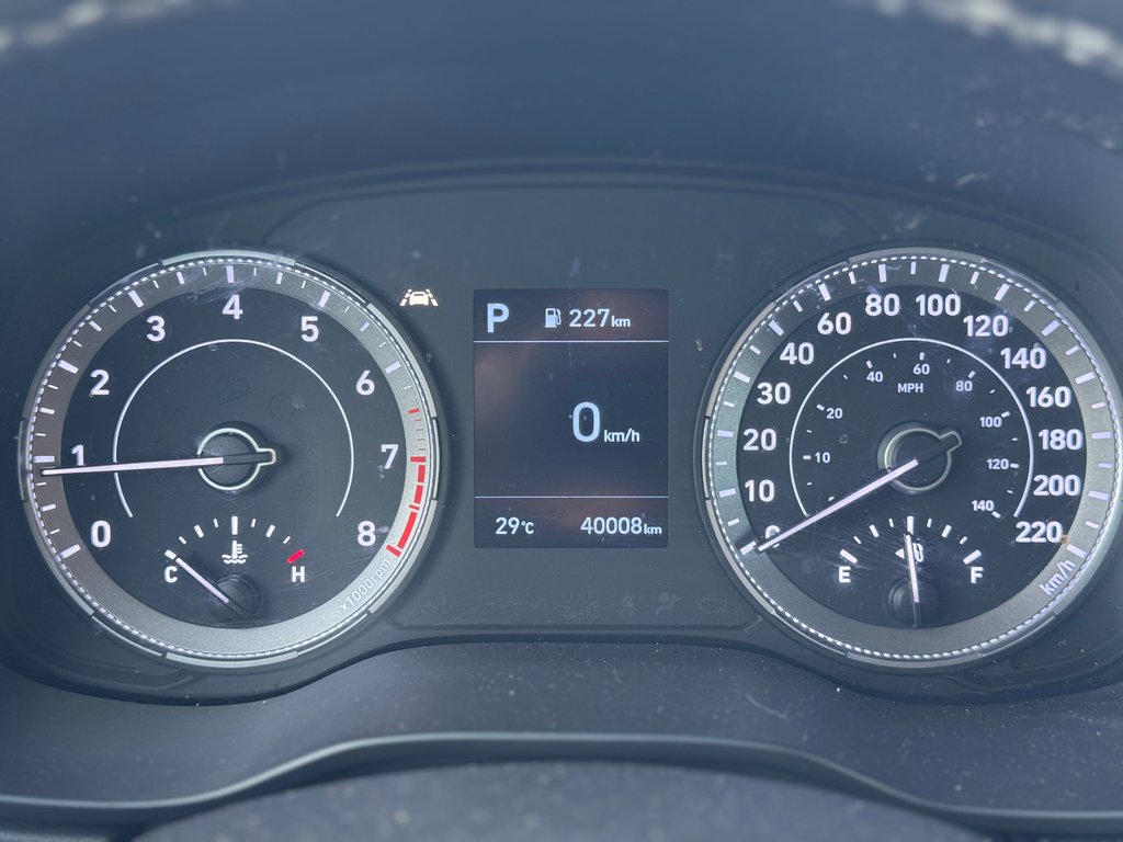 Hyundai Venue Preferred Bas Kilométrage 2022 à Terrebonne, Québec - 14 - w1024h768px
