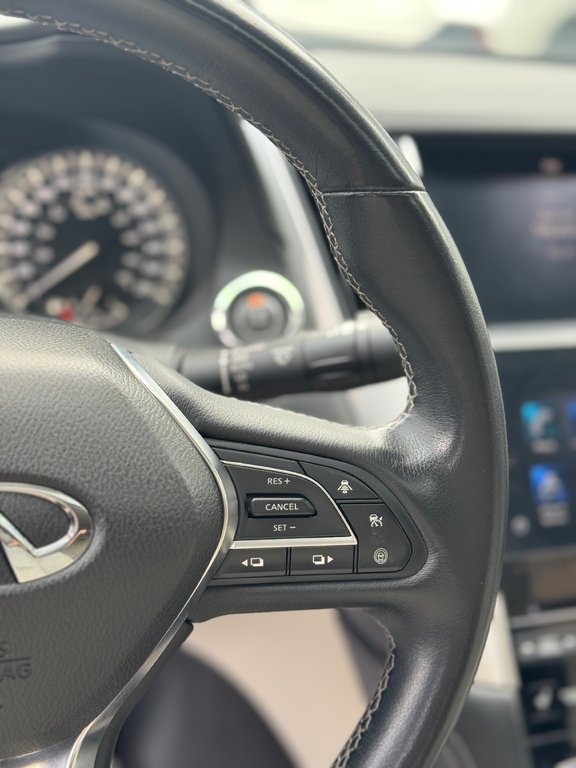 2021 Infiniti Q50 Luxe Cuir AWD Toit Ouvrant 3.0 in Terrebonne, Quebec - 15 - w1024h768px