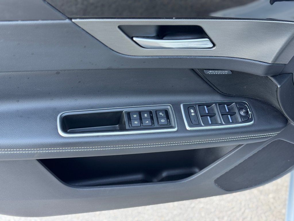  - 8 - px