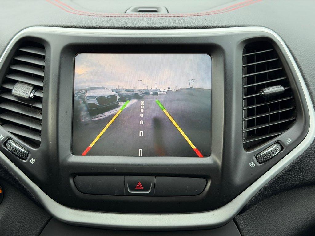 Jeep Cherokee Trailhawk 4x4 V6 2015 à Terrebonne, Québec - 18 - w1024h768px