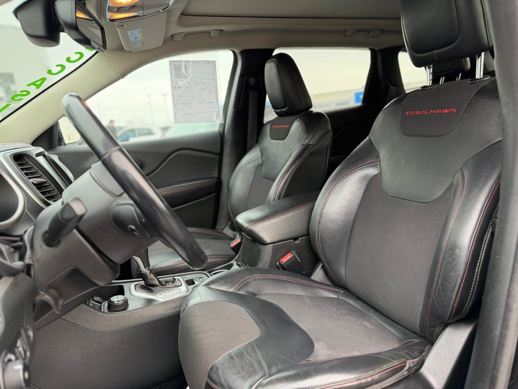 Jeep Cherokee Trailhawk 4x4 V6 2015 à Terrebonne, Québec - 10 - w1024h768px