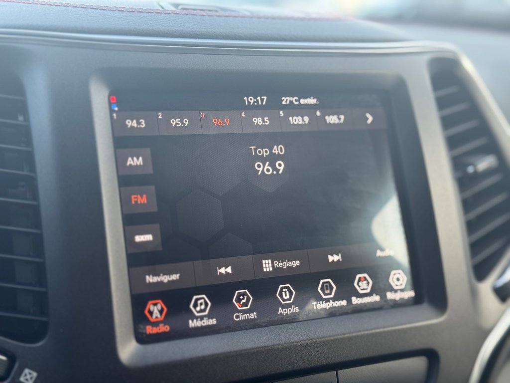 Jeep Cherokee Trailhawk 4x4 2019 à Terrebonne, Québec - 18 - w1024h768px