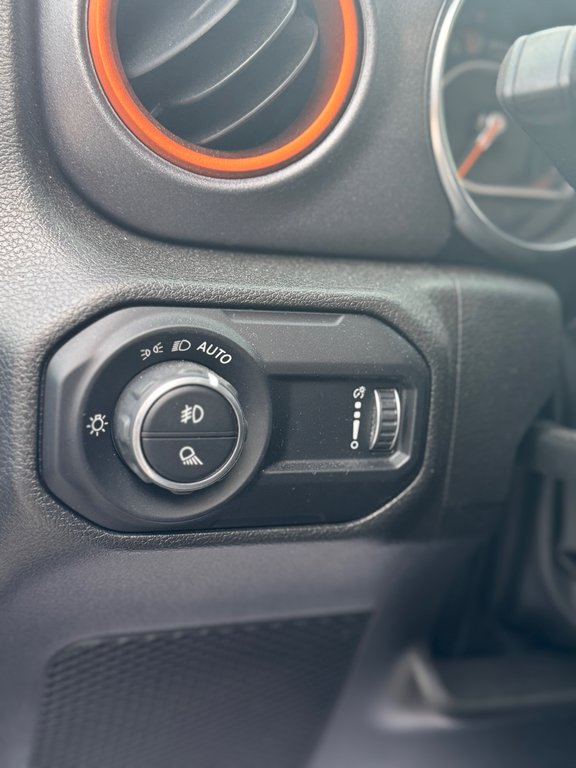 Jeep Gladiator Mojave Navigation Caméra De Recul 2023 à Terrebonne, Québec - 12 - w1024h768px