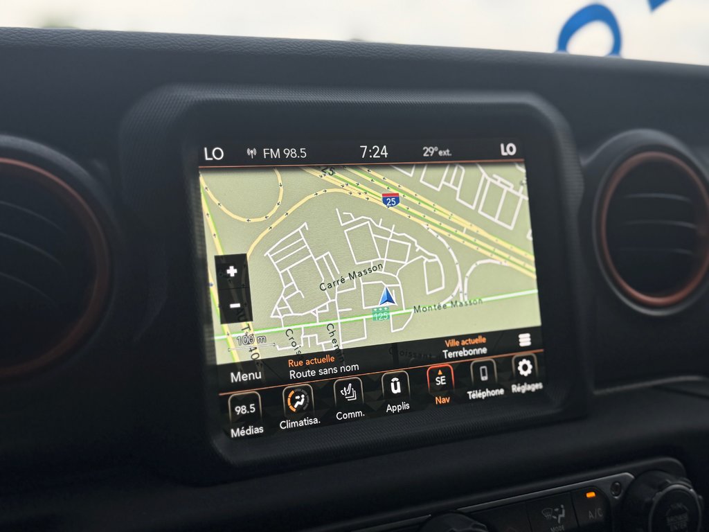 Jeep Gladiator Mojave Navigation Caméra De Recul 2023 à Terrebonne, Québec - 17 - w1024h768px