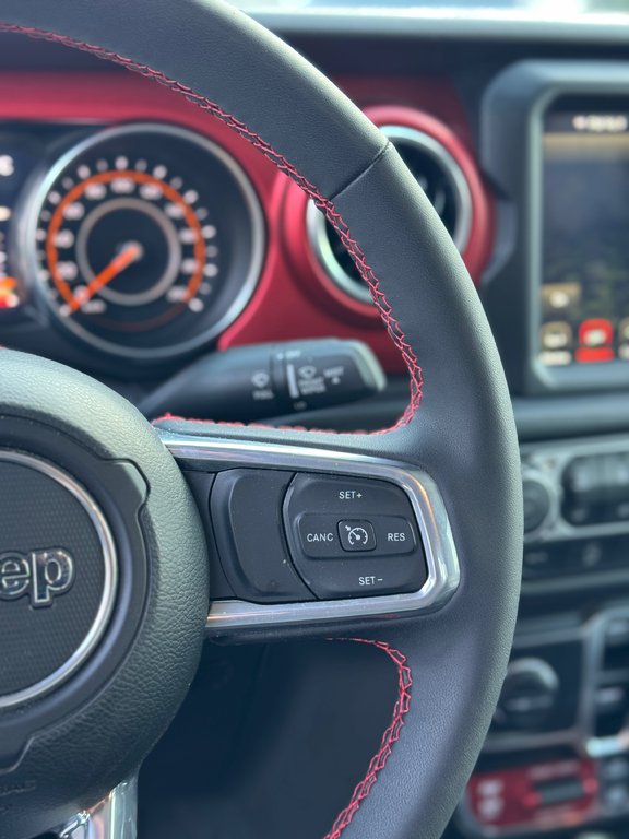 2023 Jeep Gladiator Rubicon Cuir Pneus 37'' Look WoW Bas Kilométrage in Terrebonne, Quebec - 12 - w1024h768px