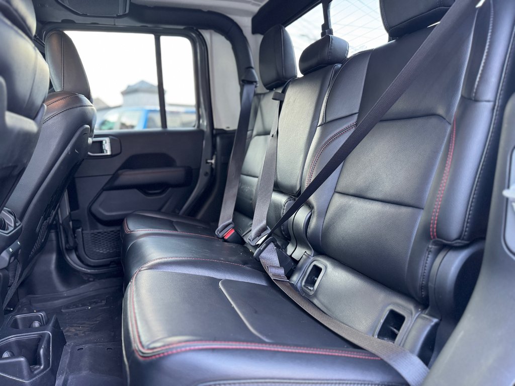 2023 Jeep Gladiator Rubicon Cuir Pneus 37'' Look WoW Bas Kilométrage in Terrebonne, Quebec - 23 - w1024h768px