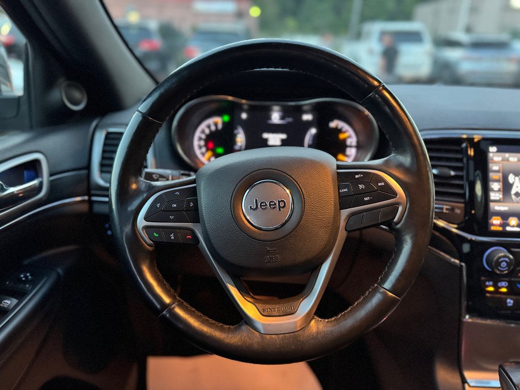 Jeep Grand Cherokee Limited Cuir Toit Panoramique 2020 à Terrebonne, Québec - 23 - w1024h768px