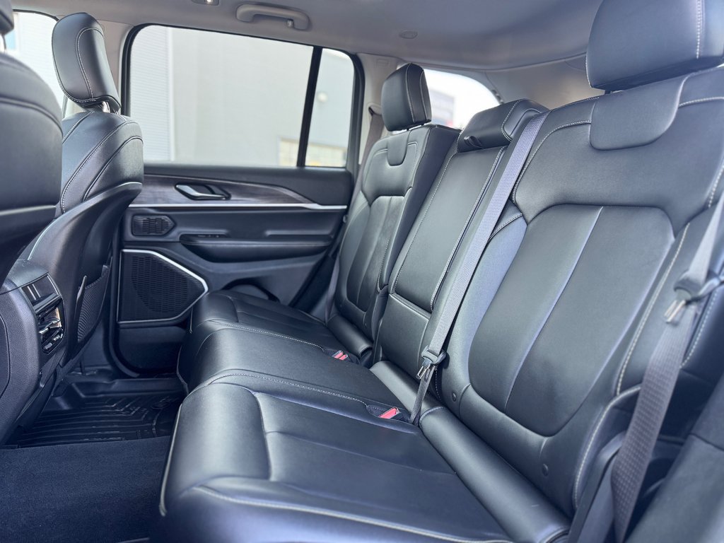 Jeep Grand Cherokee Limited Cuir Toit Panoramique 2022 à Terrebonne, Québec - 26 - w1024h768px