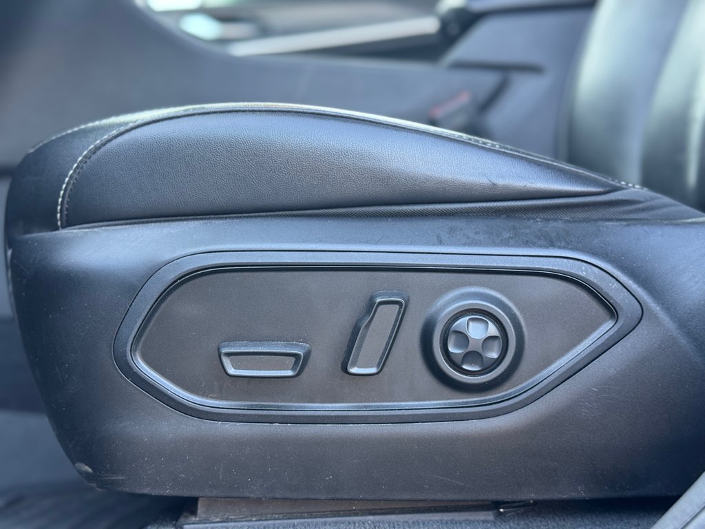 Jeep Grand Cherokee Limited Cuir Toit Panoramique 2022 à Terrebonne, Québec - 9 - w1024h768px