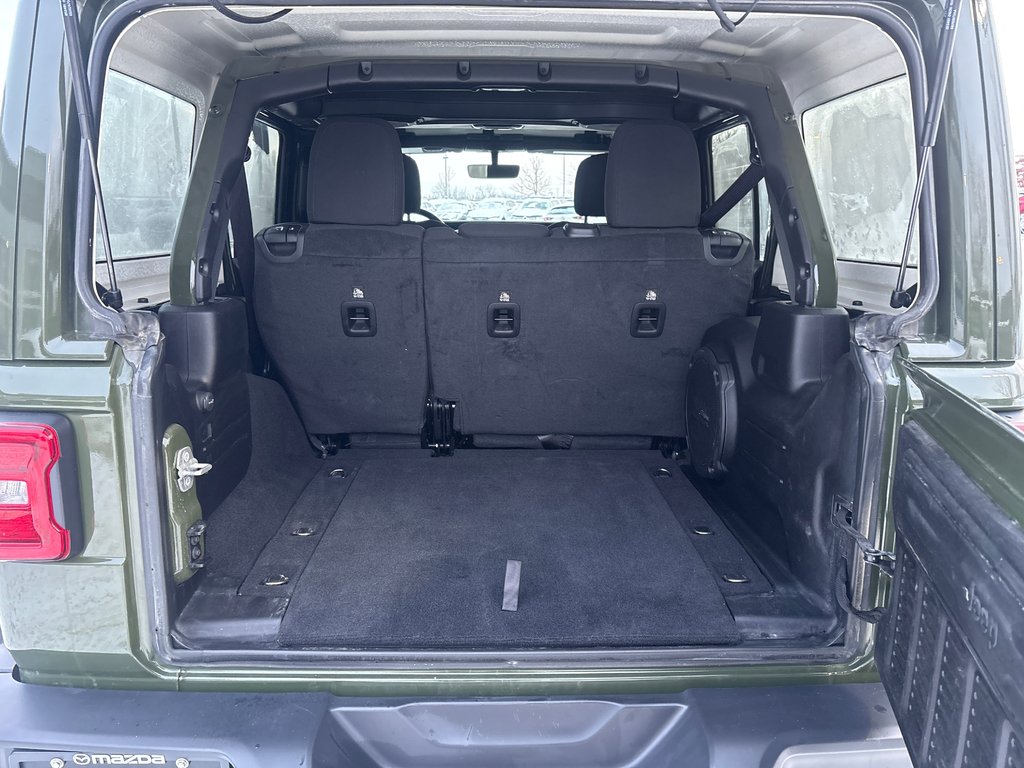 2020 Jeep Wrangler Unlimited Sahara, V6 3.6, NAV in Boucherville, Quebec - 9 - w1024h768px