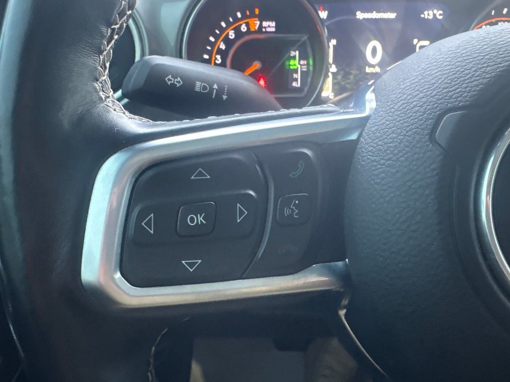 2020 Jeep Wrangler Unlimited Sahara, V6 3.6, NAV in Boucherville, Quebec - 25 - w1024h768px