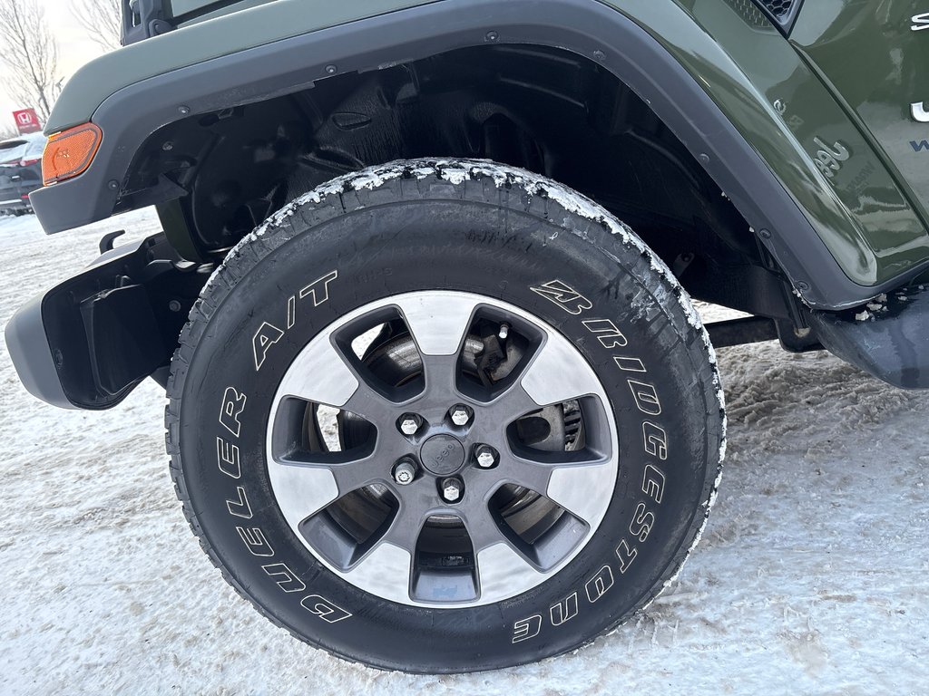 2020 Jeep Wrangler Unlimited Sahara, V6 3.6, NAV in Boucherville, Quebec - 17 - w1024h768px