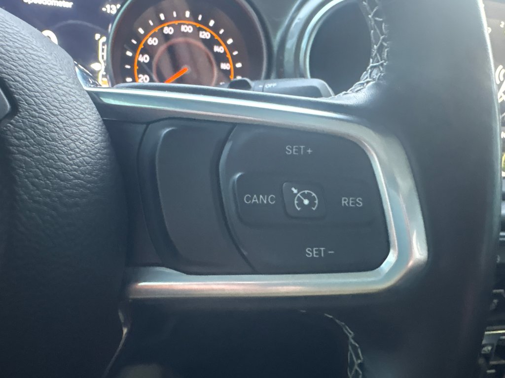 2020 Jeep Wrangler Unlimited Sahara, V6 3.6, NAV in Boucherville, Quebec - 26 - w1024h768px