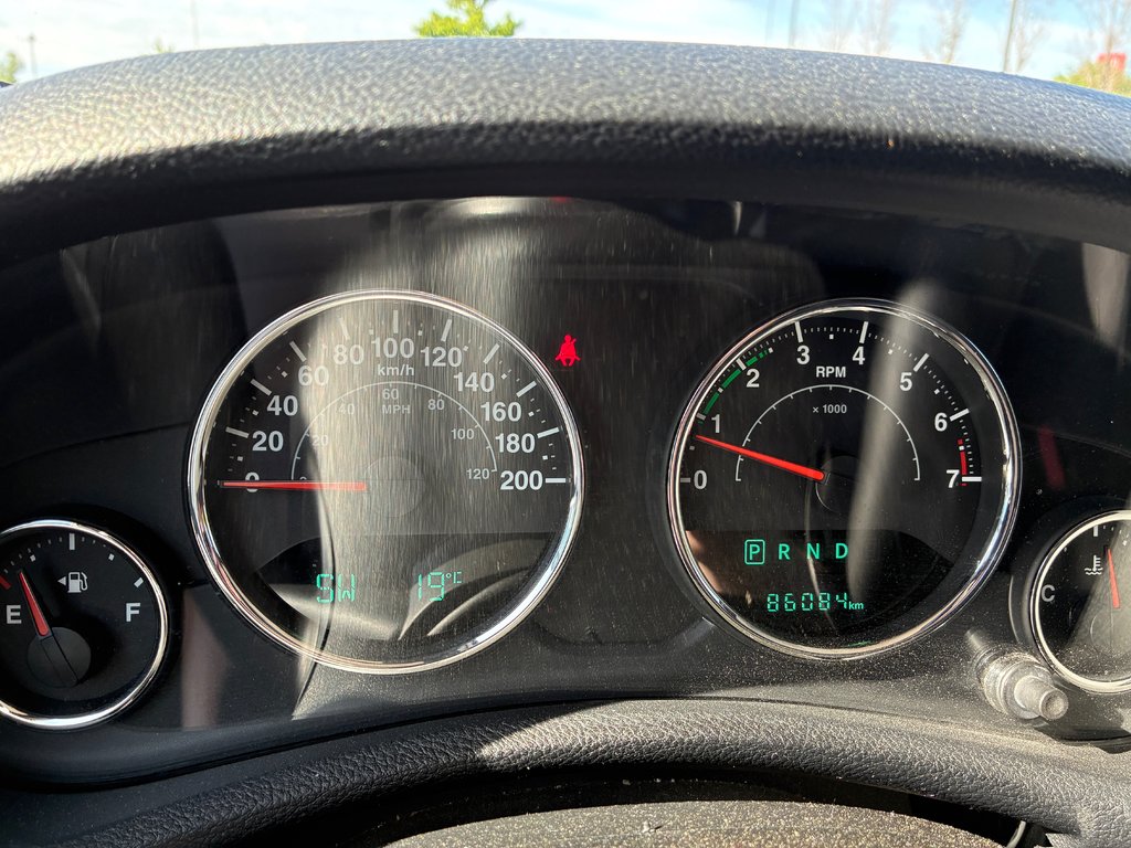 2018 Jeep Wrangler JK Sport, A/C, AUT, BAS KM, V6 2 TOITS in Boucherville, Quebec - 9 - w1024h768px