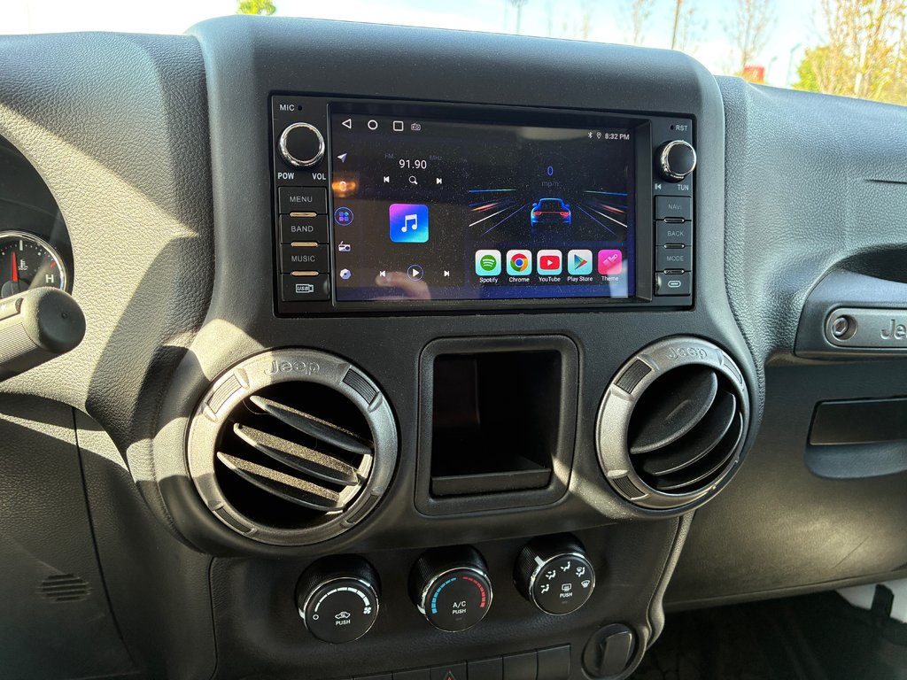 2018 Jeep Wrangler JK Sport, A/C, AUT, BAS KM, V6 2 TOITS in Boucherville, Quebec - 8 - w1024h768px
