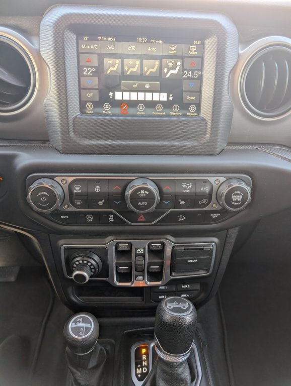 2018 Jeep Wrangler Unlimited SPORT JL  DÉMARREUR À DISTANCE, V6 3.6L PENTASTAR in Boucherville, Quebec - 17 - w1024h768px