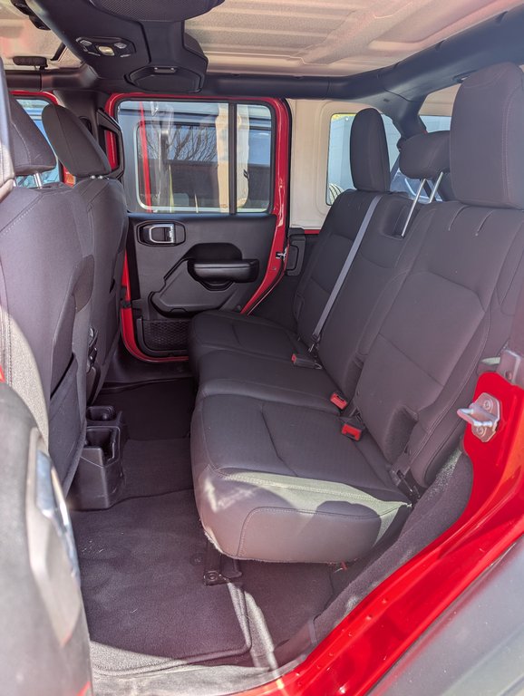 2018 Jeep Wrangler Unlimited SPORT JL  DÉMARREUR À DISTANCE, V6 3.6L PENTASTAR in Boucherville, Quebec - 12 - w1024h768px