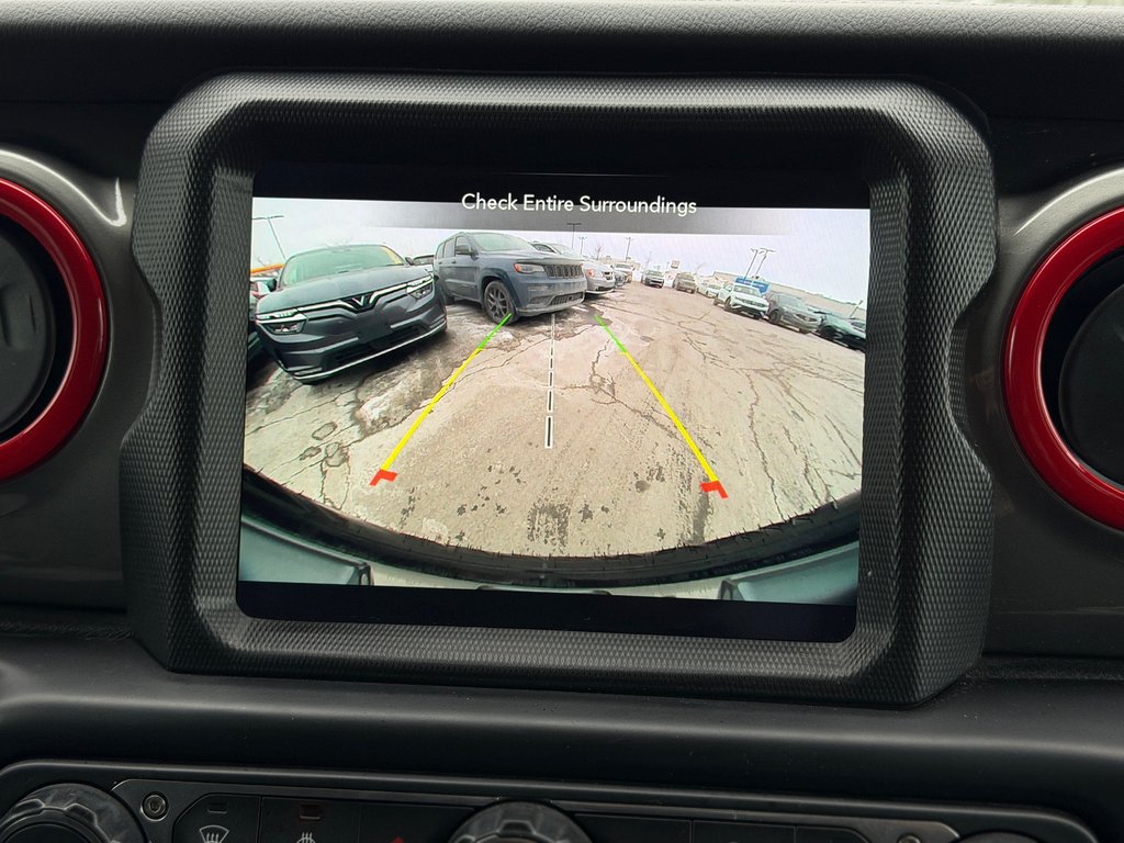 Jeep Wrangler Unlimited Sahara v6 4x4 Bas Kilométrage 2021 à Terrebonne, Québec - 15 - w1024h768px