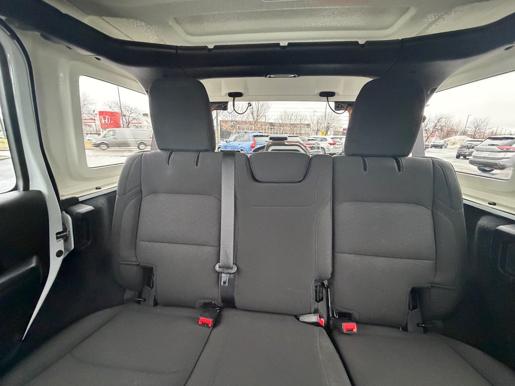 Jeep Wrangler Unlimited Sport,V6,AIR, BAS KM 2021 à Boucherville, Québec - 14 - w1024h768px