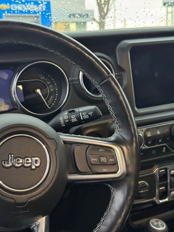 2021 Jeep WRANGLER 4XE Unlimited Sahara Cuir Navigation in Terrebonne, Quebec - 15 - w1024h768px