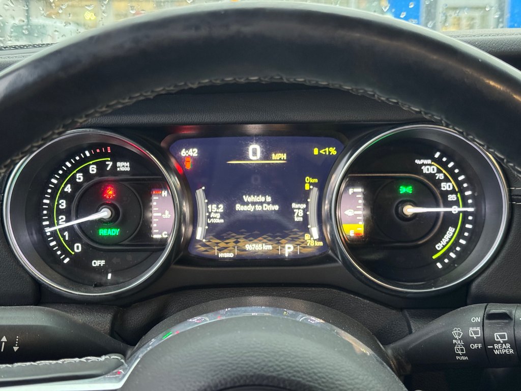 2021 Jeep WRANGLER 4XE Unlimited Sahara Cuir Navigation in Terrebonne, Quebec - 16 - w1024h768px