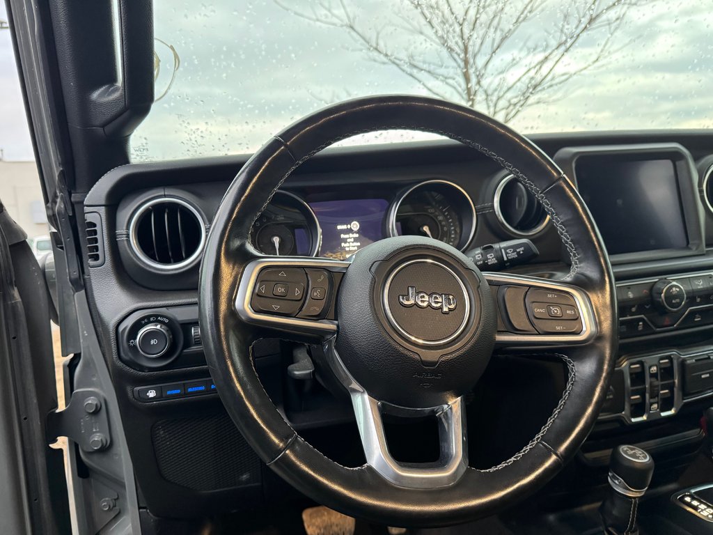 2021 Jeep WRANGLER 4XE Unlimited Sahara Cuir Navigation in Terrebonne, Quebec - 12 - w1024h768px