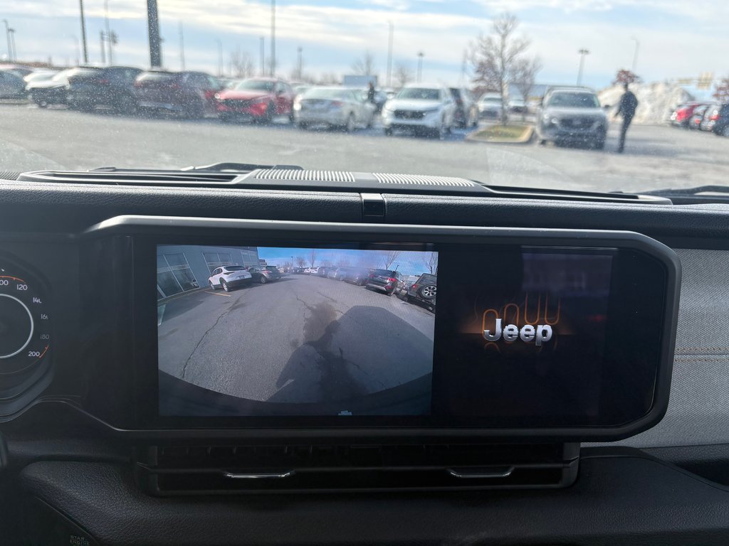 Jeep Wrangler Sport,AUT, AIR, TRÈS BAS KM 2024 à Boucherville, Québec - 15 - w1024h768px