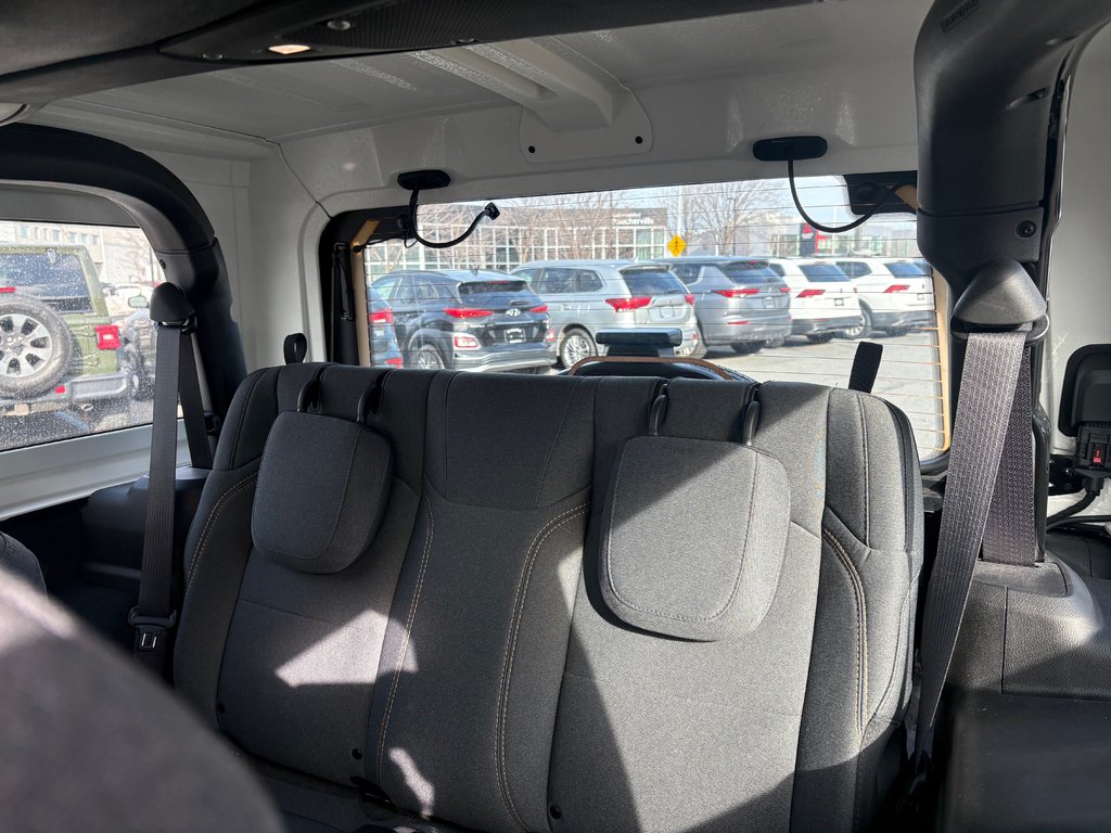 Jeep Wrangler Sport,AUT, AIR, TRÈS BAS KM 2024 à Boucherville, Québec - 10 - w1024h768px