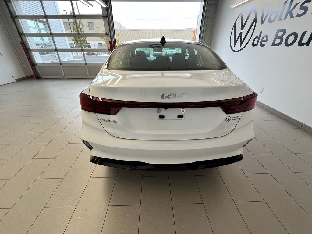Kia Forte EX+ 2022 à Boucherville, Québec - 6 - w1024h768px