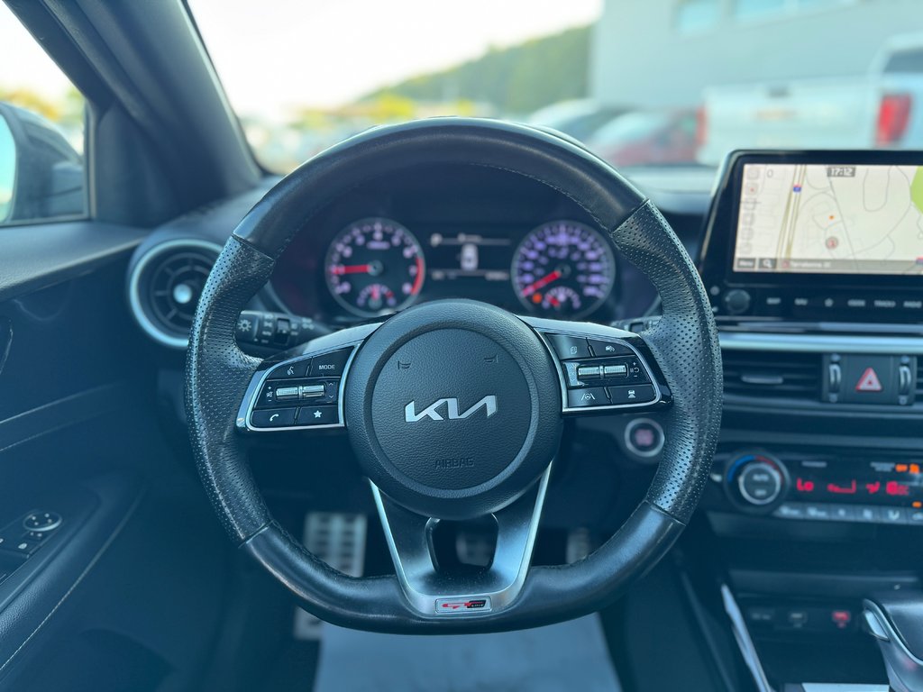 2023 Kia Forte GT-Line Cuir Toit Ouvrant in Terrebonne, Quebec - 22 - w1024h768px