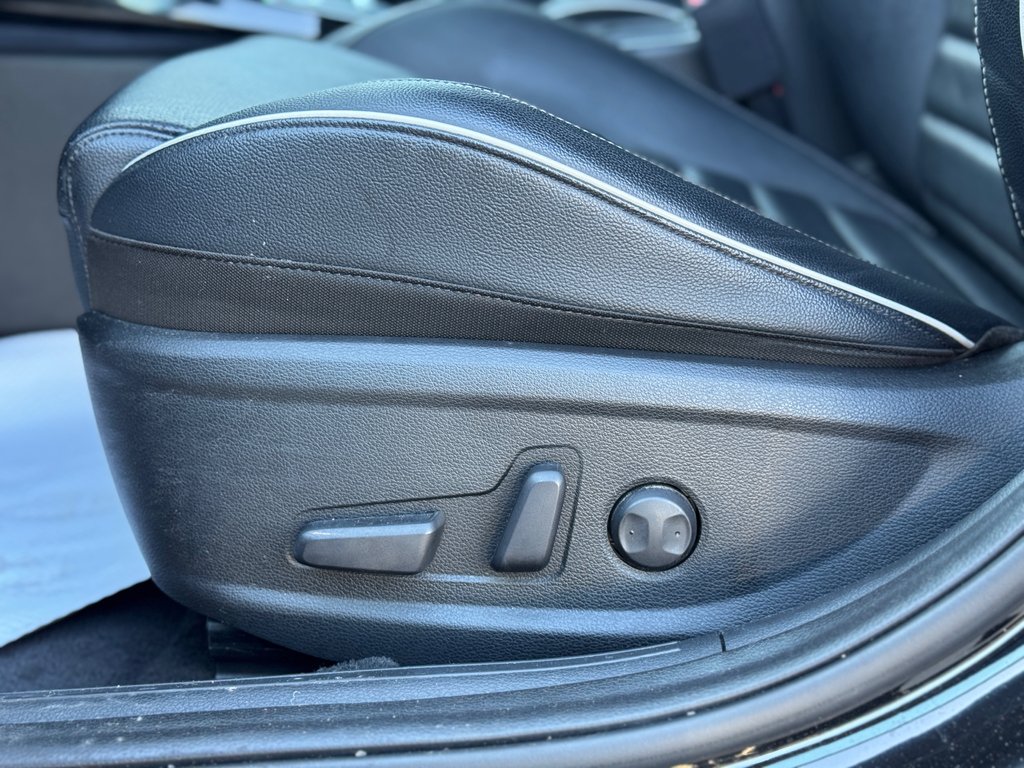 2023 Kia Forte GT-Line Cuir Toit Ouvrant in Terrebonne, Quebec - 9 - w1024h768px