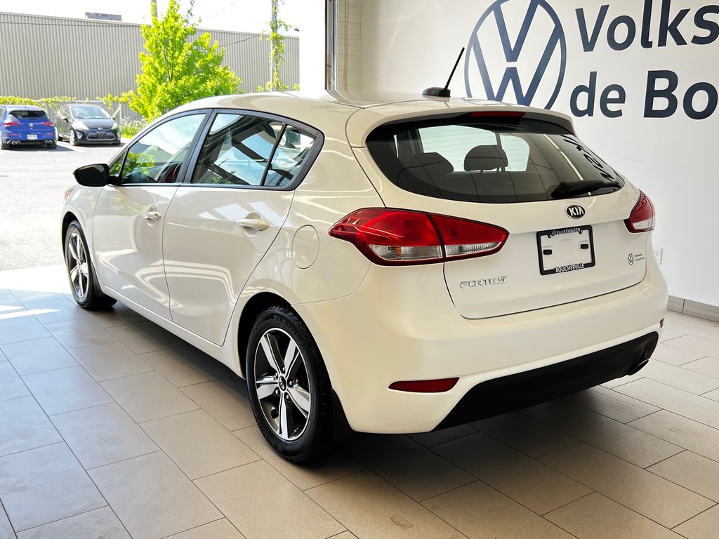 2018 Kia Forte5 LX+ in Boucherville, Quebec - 25 - w1024h768px