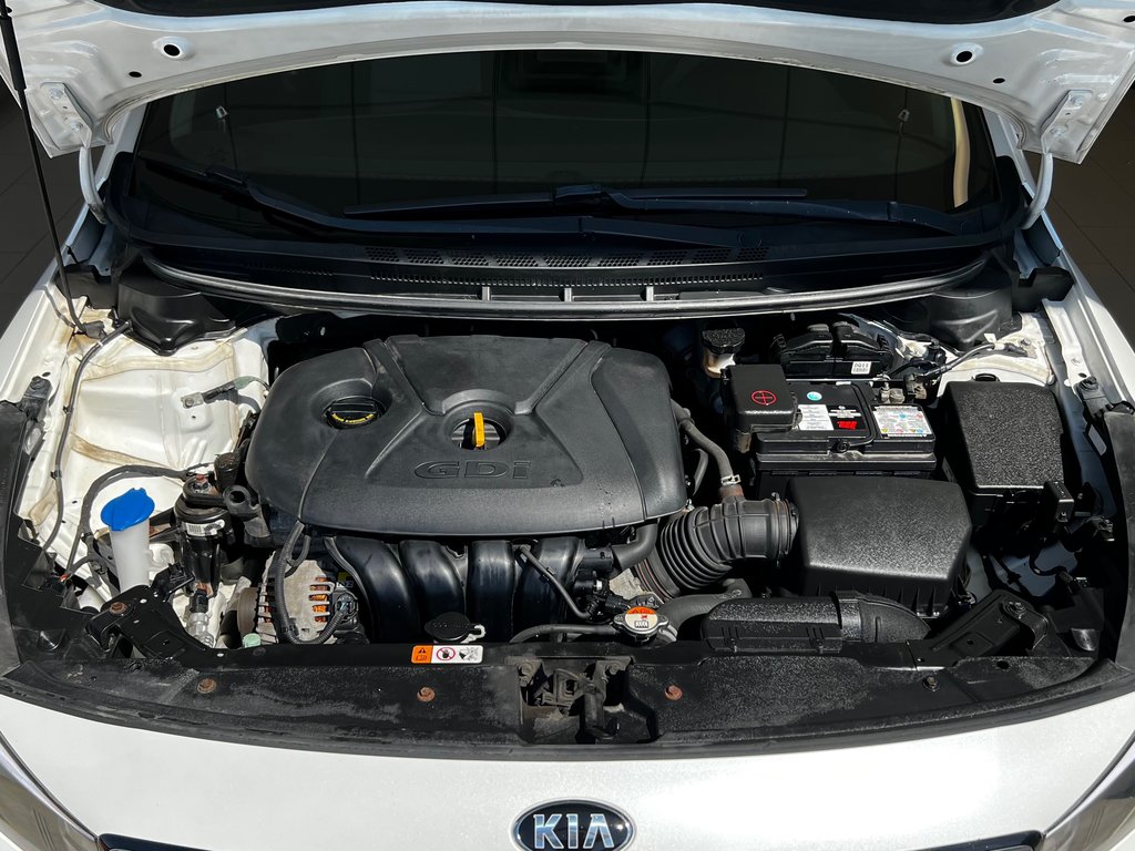 2018 Kia Forte5 LX+ in Boucherville, Quebec - 26 - w1024h768px