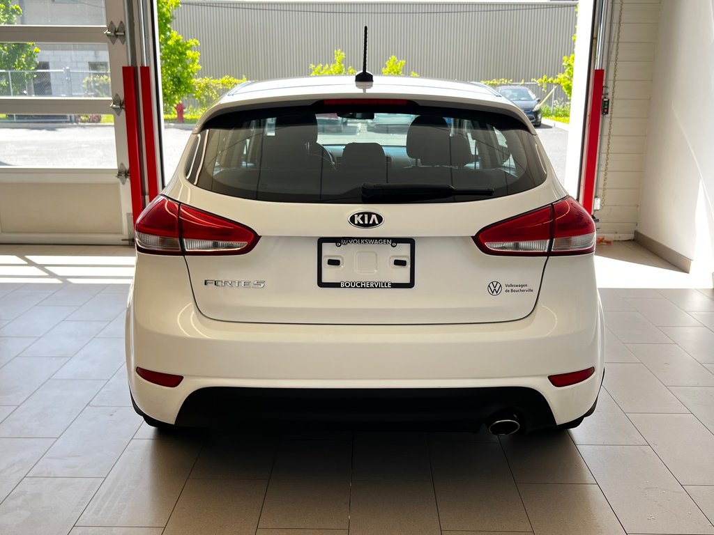 2018 Kia Forte5 LX+ in Boucherville, Quebec - 23 - w1024h768px