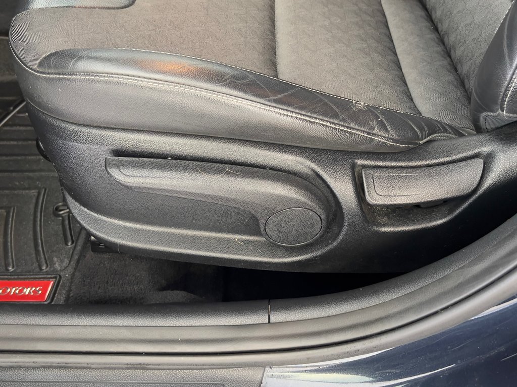 Kia NIRO EX 2019 à Boucherville, Québec - 13 - w1024h768px