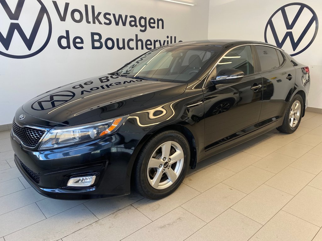 2015 Kia Optima LX in Boucherville, Quebec - 1 - w1024h768px