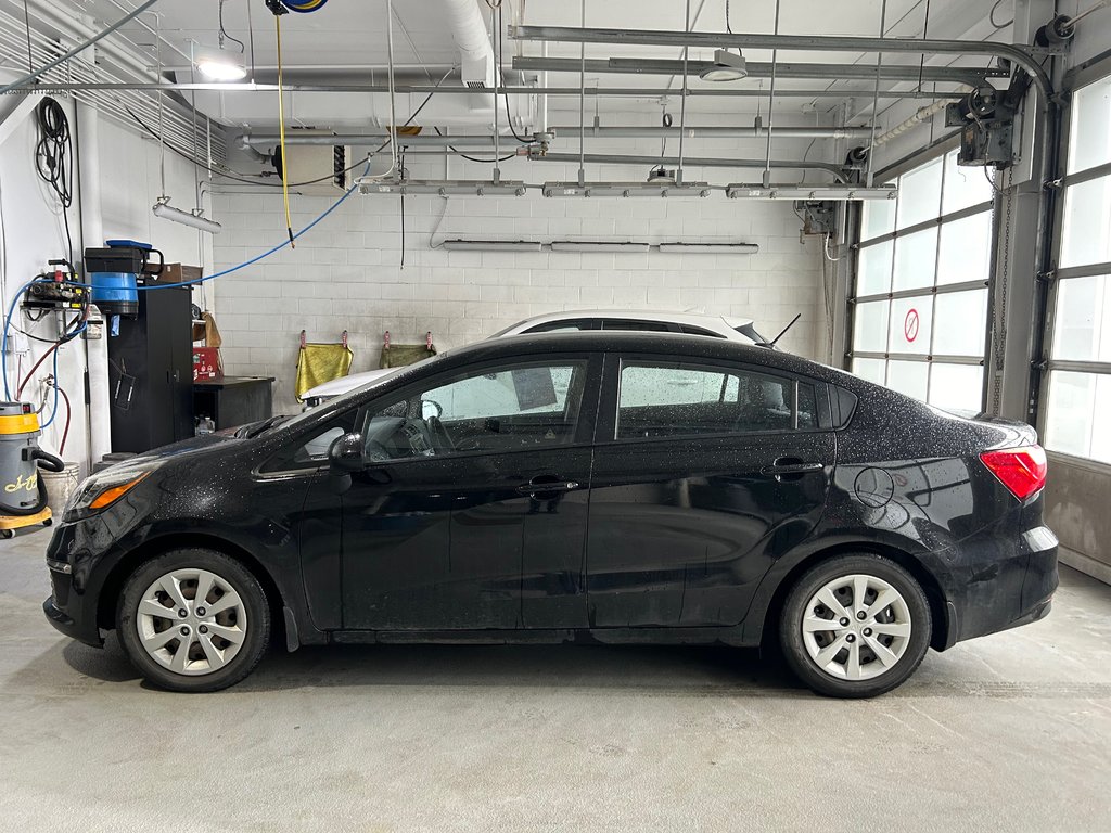 2016 Kia Rio BAS KM / AUTOMATIQUE / PAS ACCIDENTÉ in Boucherville, Quebec - 5 - w1024h768px