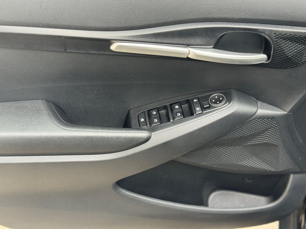 Kia Seltos LX AWD Bas Kilo 2022 à Terrebonne, Québec - 8 - w1024h768px