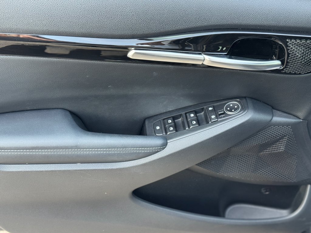 Kia Seltos EX Cuir Toit Ouvrant AWD 2022 à Terrebonne, Québec - 8 - w1024h768px