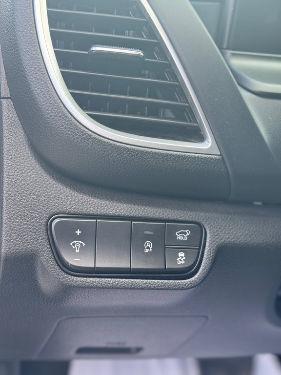 2024 Kia Seltos EX Premium Cuir Toit Ouvrant AWD in Terrebonne, Quebec - 13 - w1024h768px