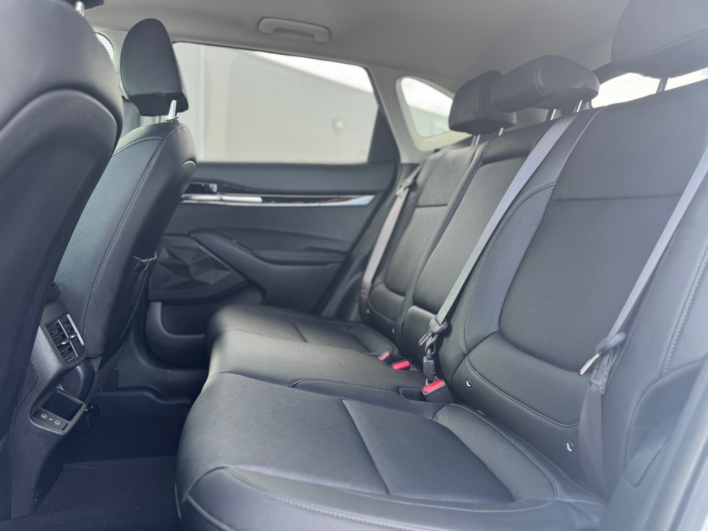 2024 Kia Seltos EX Premium Cuir Toit Ouvrant AWD in Terrebonne, Quebec - 24 - w1024h768px