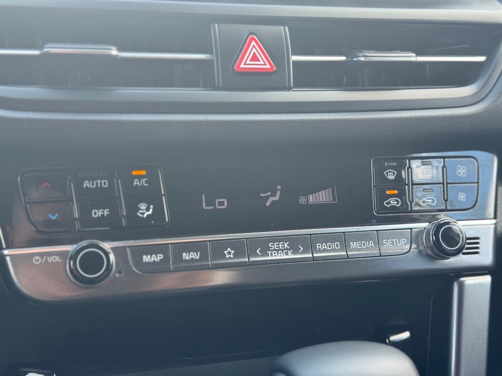 2024 Kia Seltos EX Premium Cuir Toit Ouvrant AWD in Terrebonne, Quebec - 20 - w1024h768px