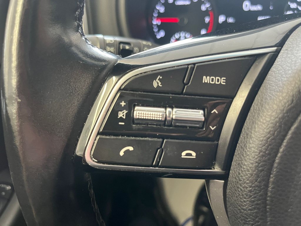 2020 Kia Sportage EX PREMIUM in Boucherville, Quebec - 25 - w1024h768px