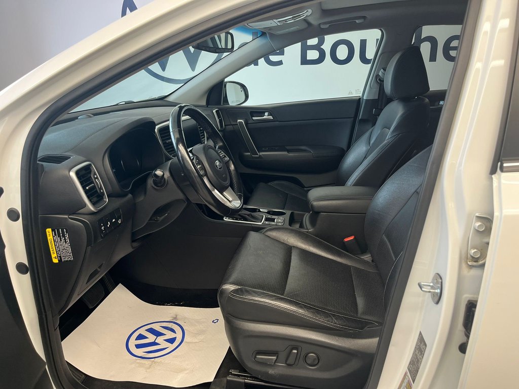 2020 Kia Sportage EX PREMIUM in Boucherville, Quebec - 11 - w1024h768px
